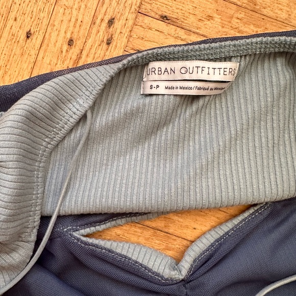 Urban outfitters cropped cut out tank - Picture 3 of 4